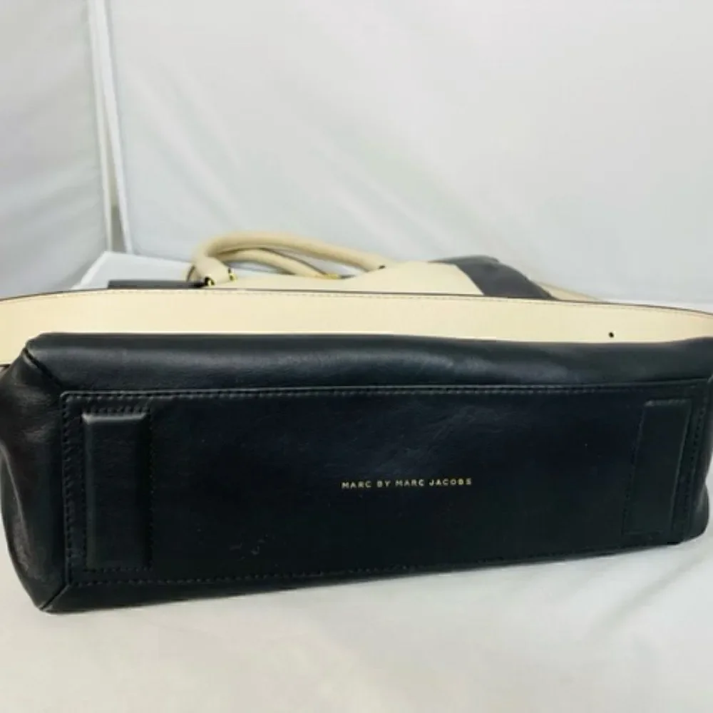 Marc by Marc Jacobs leather know when to fold em Nicky bag Two Toned color-block - Picture 7 of 8